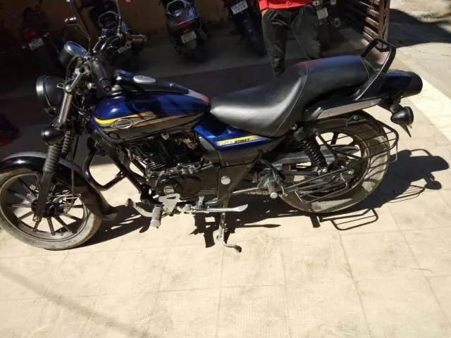 Bajaj Avenger Street 150 2017
