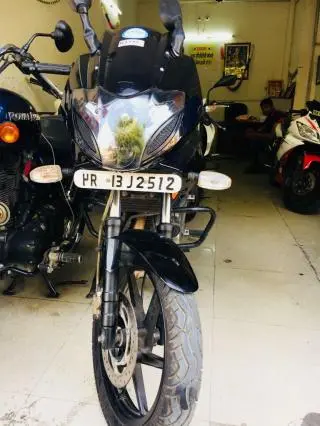 Bajaj Pulsar 220cc 2014