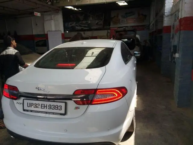 Jaguar XF 3.0 S 2012