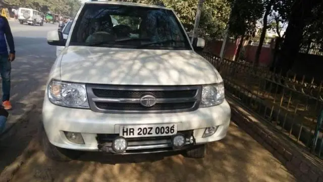 Tata Safari 4X2 EX 2012