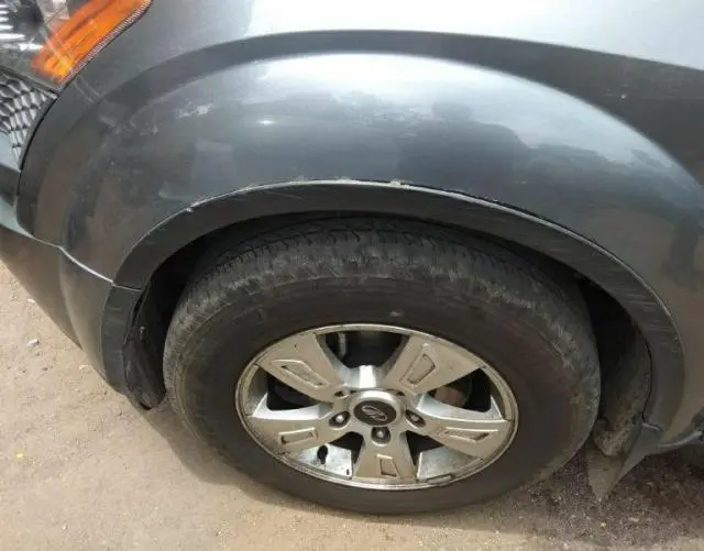 Mahindra XUV500 W8 2WD 2012