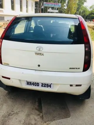Tata Indica Vista Quadrajet LS 2011