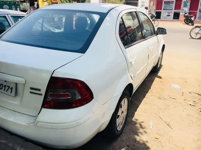 Ford Fiesta Classic 1.6 Duratec CLXi 2011