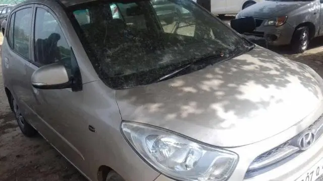 Hyundai i10 Sportz 1.2 2011