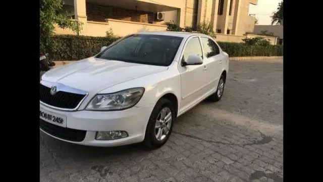 Skoda Laura AMBIENTE 1.9 TDI MT 2010