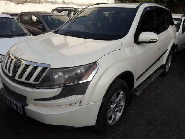 Mahindra XUV500 W8 2012