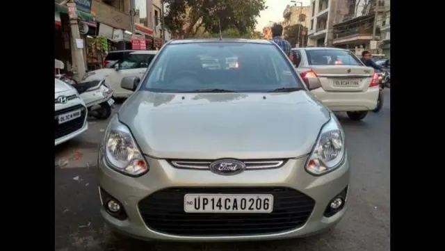 Ford Figo DURATEC TITANIUM 1.2 2013