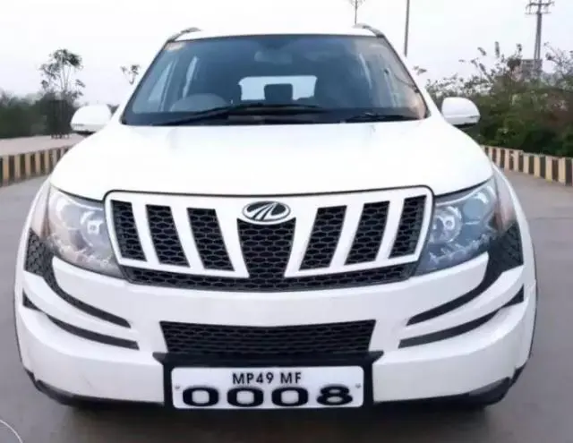 Mahindra XUV500 W8 2014