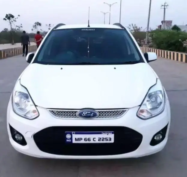 Ford Figo DURATORQ TITANIUM 1.4 2014