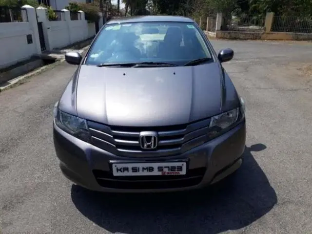 Honda City 1.5 V MT 2011