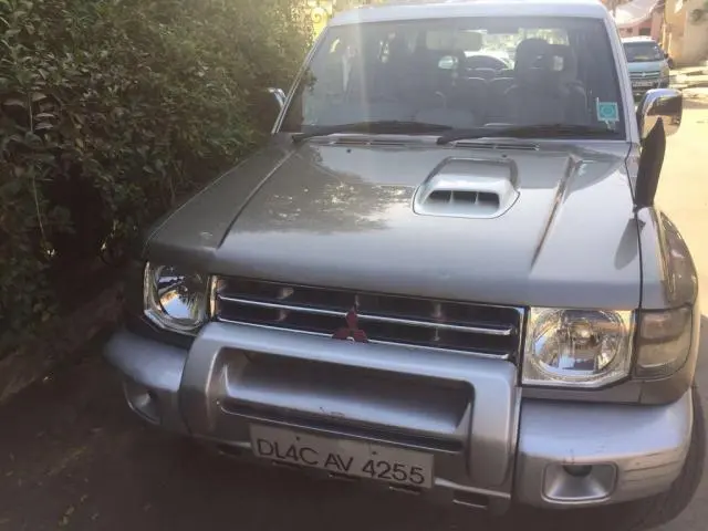 Mitsubishi Pajero SFX 2.8 2008