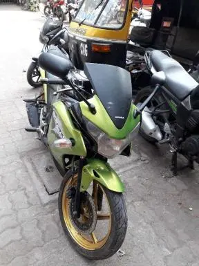 Honda CBR 150R 150cc 2015