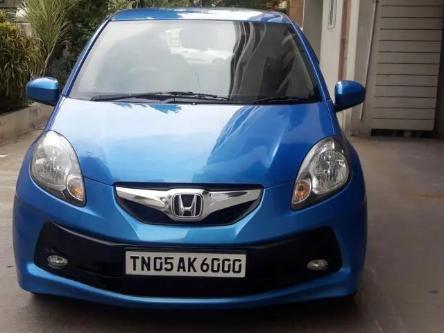 Honda Brio V MT 2011