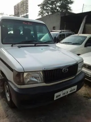 Toyota Qualis FS B1 2002