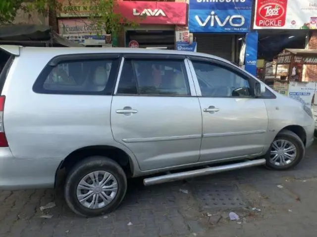 Toyota Innova 2.5 G4 7 STR 2006