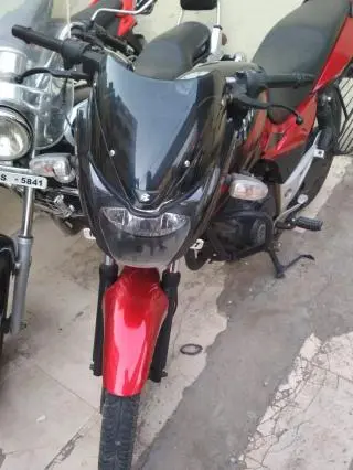 Bajaj Pulsar 150cc 2011