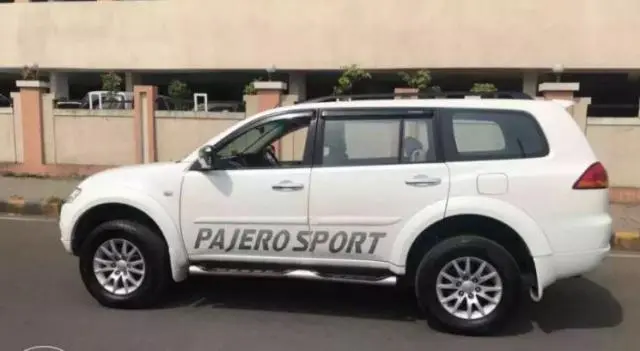 Mitsubishi Pajero Sport 2.5 MT 2015