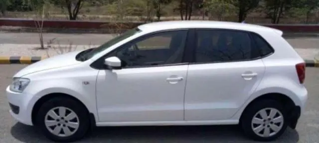 Volkswagen Polo HIGHLINE1.2L DIESEL 2012