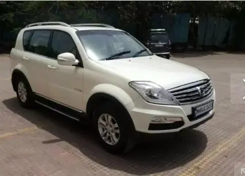 Mahindra Ssangyong Rexton RX7 2013