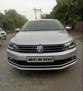 Volkswagen Jetta 2.0L TDI Highline AT 2015
