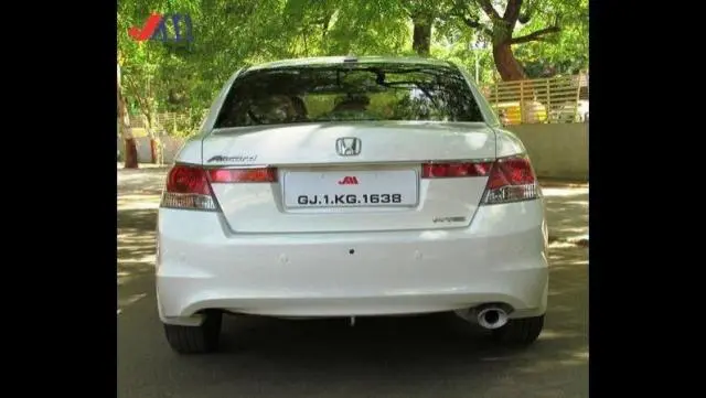 Honda Accord 2.4 i-VTEC MT 2011