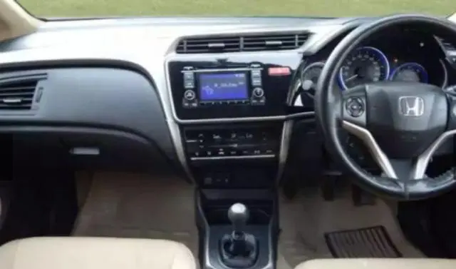Honda City SV i-VTEC 2015