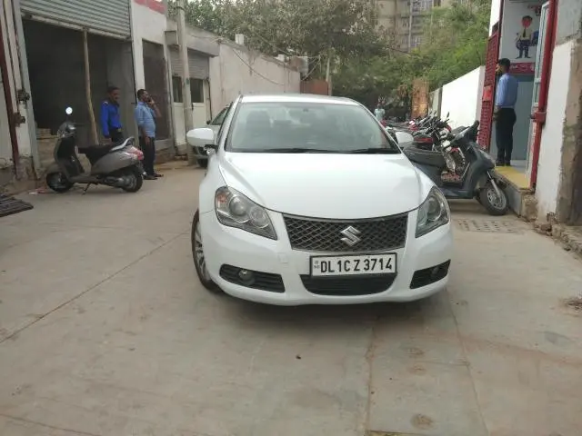 Maruti Suzuki Kizashi CVT 2012