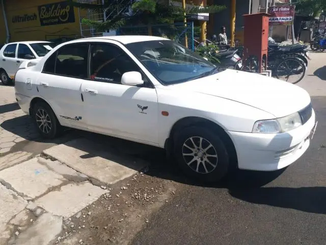 Mitsubishi Lancer LXD 2.0 2009