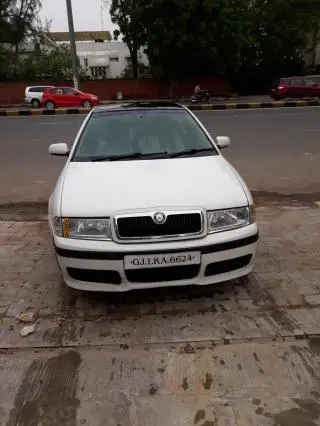 Skoda Octavia AMBIENTE 1.9 TDI 2009