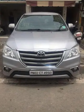 Toyota Innova 2.5 V 8 STR 2015