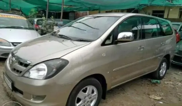 Toyota Innova 2.5 V 8 STR 2007