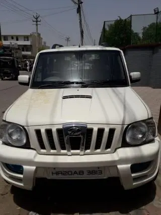 Mahindra Scorpio VLX 2WD 2013
