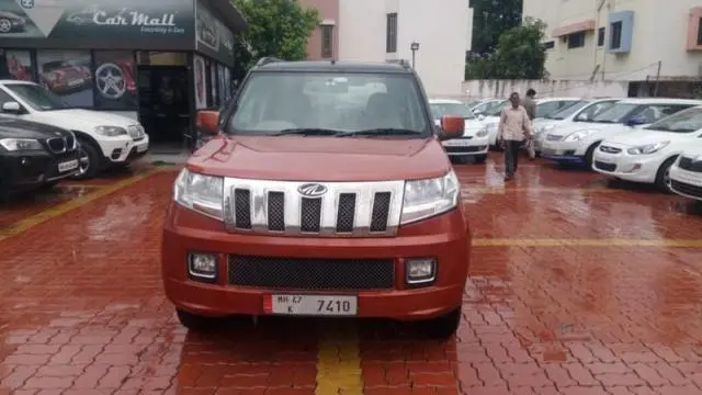 Mahindra TUV300 T8 AMT 2016