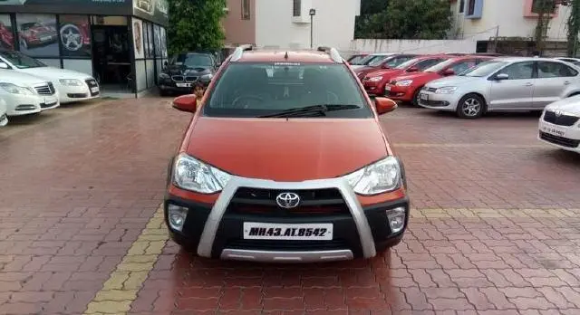 Toyota Etios Cross 1.4 GD 2015