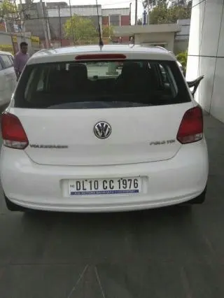 Volkswagen polo Trendline 1.2L (D) 2012