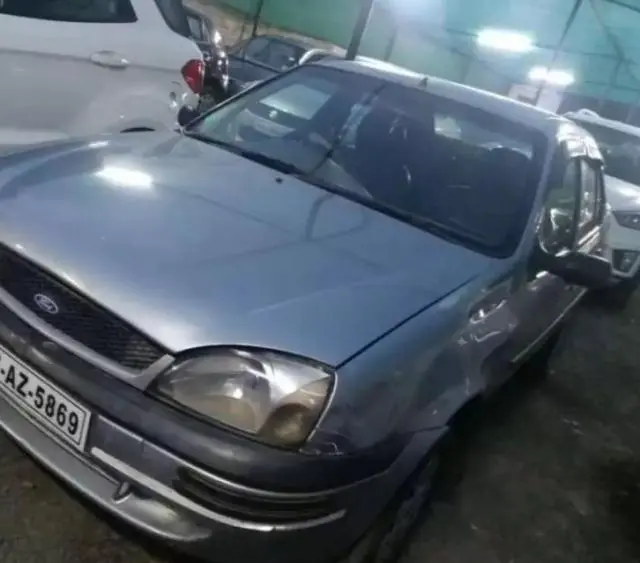 Ford Ikon 1.3 Flair 2003