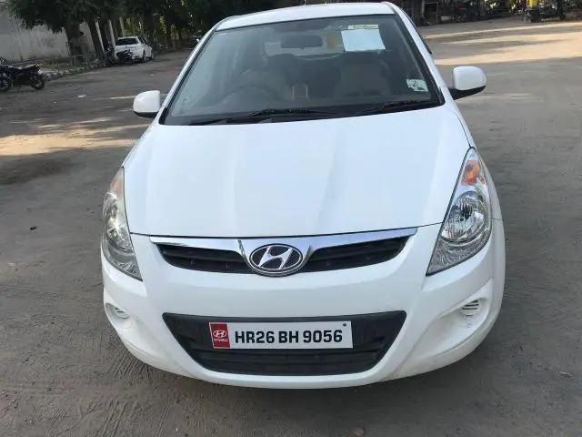 Hyundai i20 Magna (O) 1.4 CRDi 2011