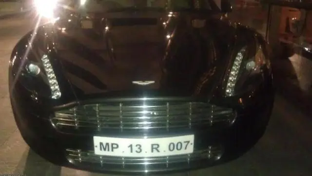 Aston Martin DB9 6 L V12 2011