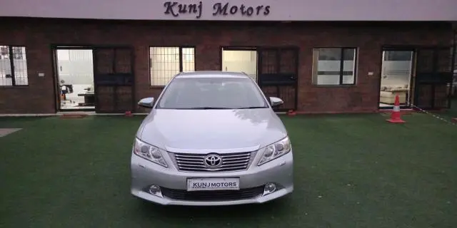 Toyota Camry 2.5 AT 2013