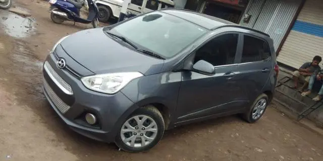 Hyundai Grand i10 Sportz 1.1 CRDi 2015