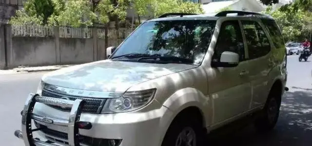Tata Safari Storme 2.2 EX 4X2 2013