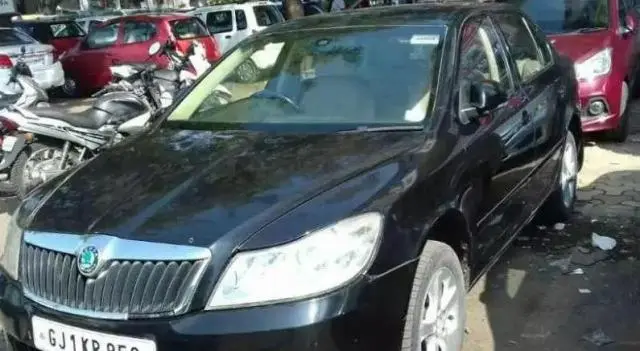 Skoda Laura ELEGANCE 1.9 TDI MT 2012