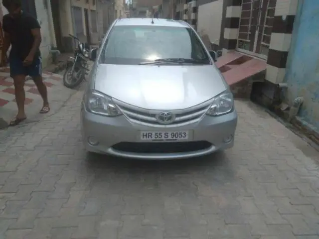 Toyota Etios Liva GD 2013