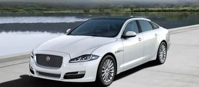 Jaguar XJ 3.0 L Portfolio 2015