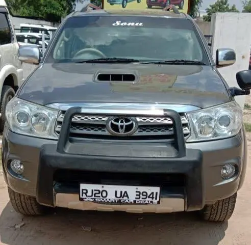Toyota Fortuner 3.0 MT 4X4 2011