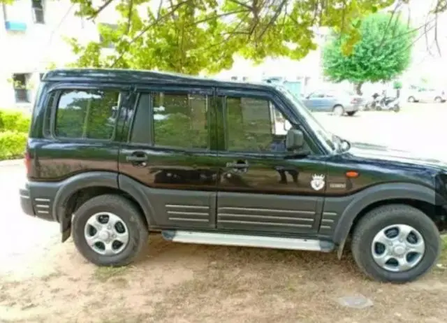 Mahindra Scorpio S10 AT 2015