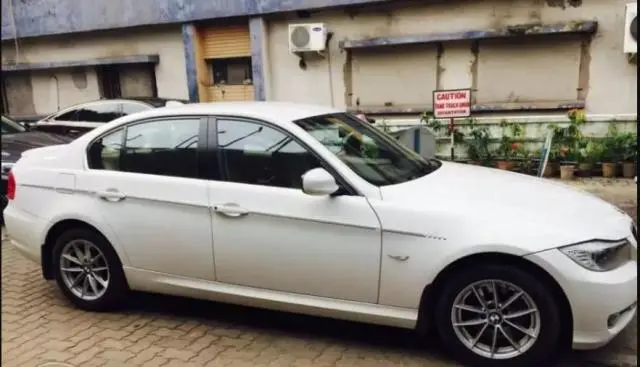 BMW 3 Series 320d 2010