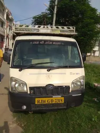 Mahindra Maxximo mini van 2011