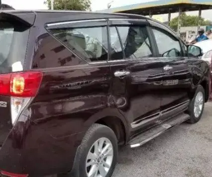 Toyota Innova Crysta 2.8 GX 7 Seater 2016