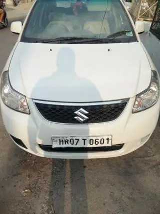 Maruti Suzuki SX4 VDi 2013